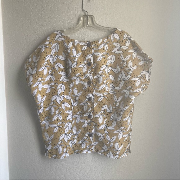 Rachel Zoe 100% Linen Top, Size Medium - Picture 2 of 9